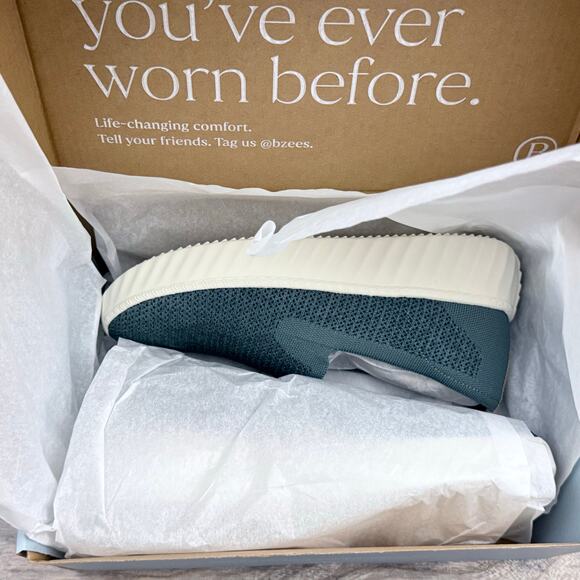 NIB Bzees Wednesday 9M Slip On Comfort Platform Sneakers Green - Picture 10 of 11